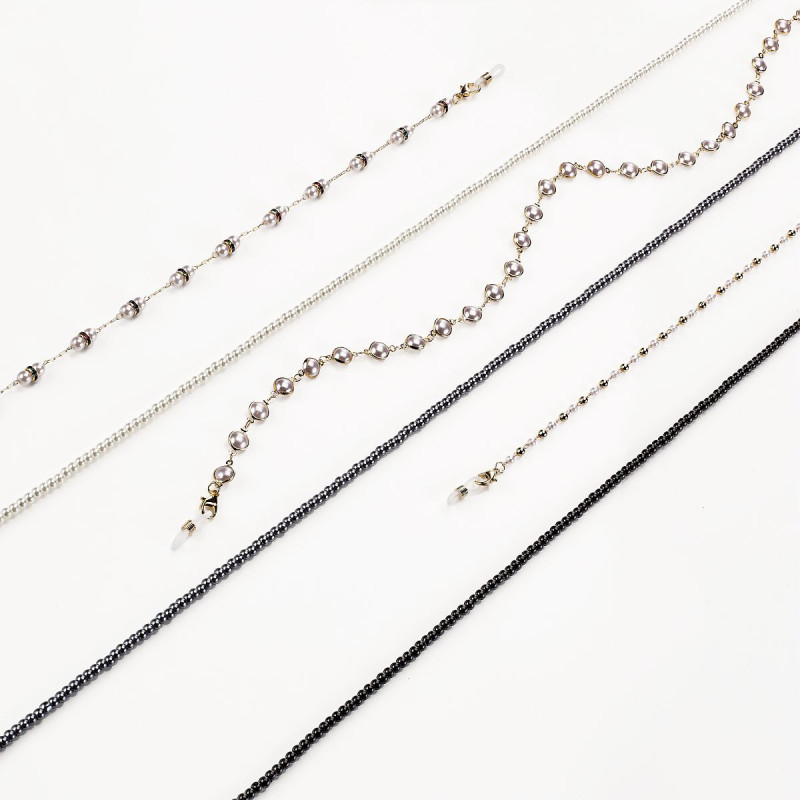 Prague 2 chain. metal avec perles decoratives - 6 modeles (6 pcs)