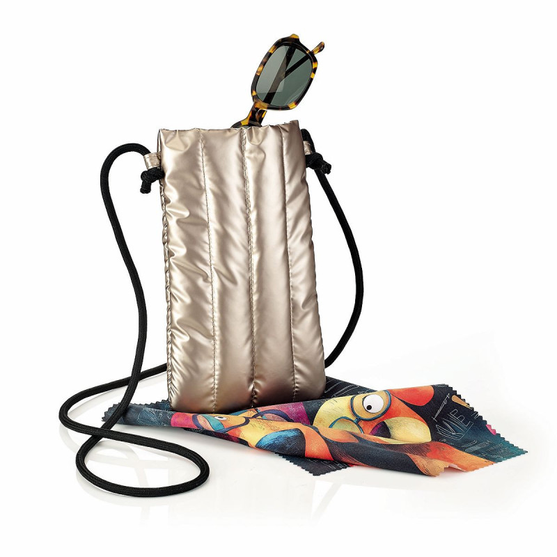 Assort. 3 pochettes effet matelasse avec cordon