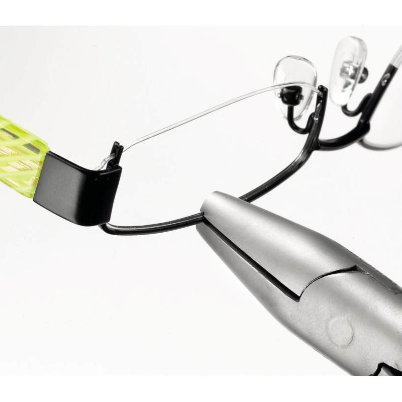 Pince pour inserer le fil nylon