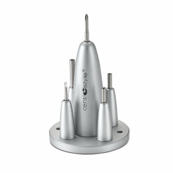 Troisieme main avec  5 lames