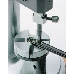 Outil pour extraire les vis cassees